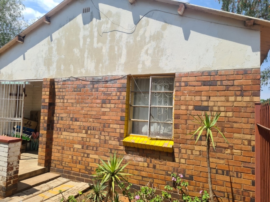 3 Bedroom Property for Sale in Beaconsfield Northern Cape